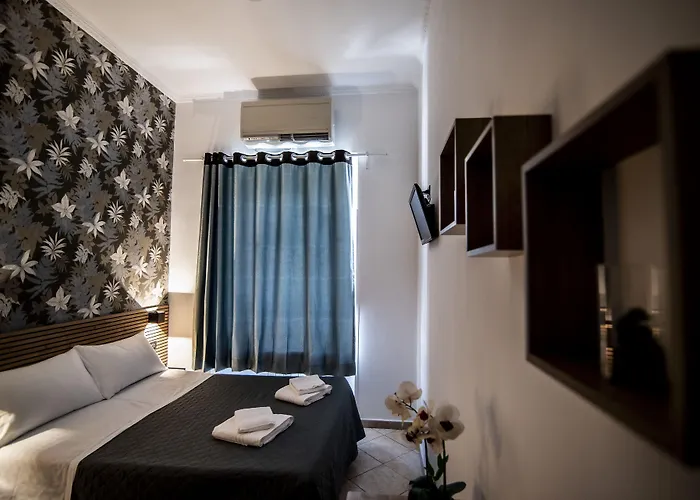 Dell'urbe Otel 2*